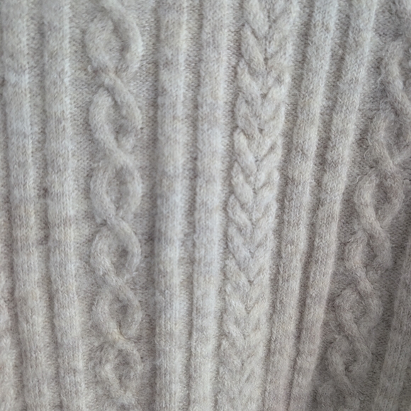 DKNY Cream Cable Knit Hoodie Sweater Medium Cropped Athleisure Oversized - Picture 10 of 16